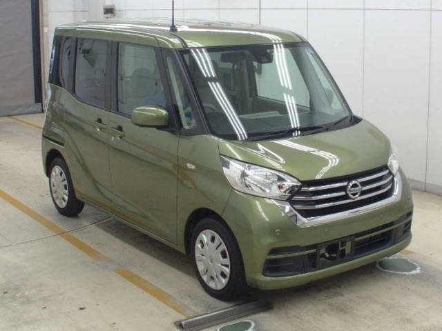 3006 NISSAN DAYZ ROOX B21A 2018 г. (NAA Osaka)